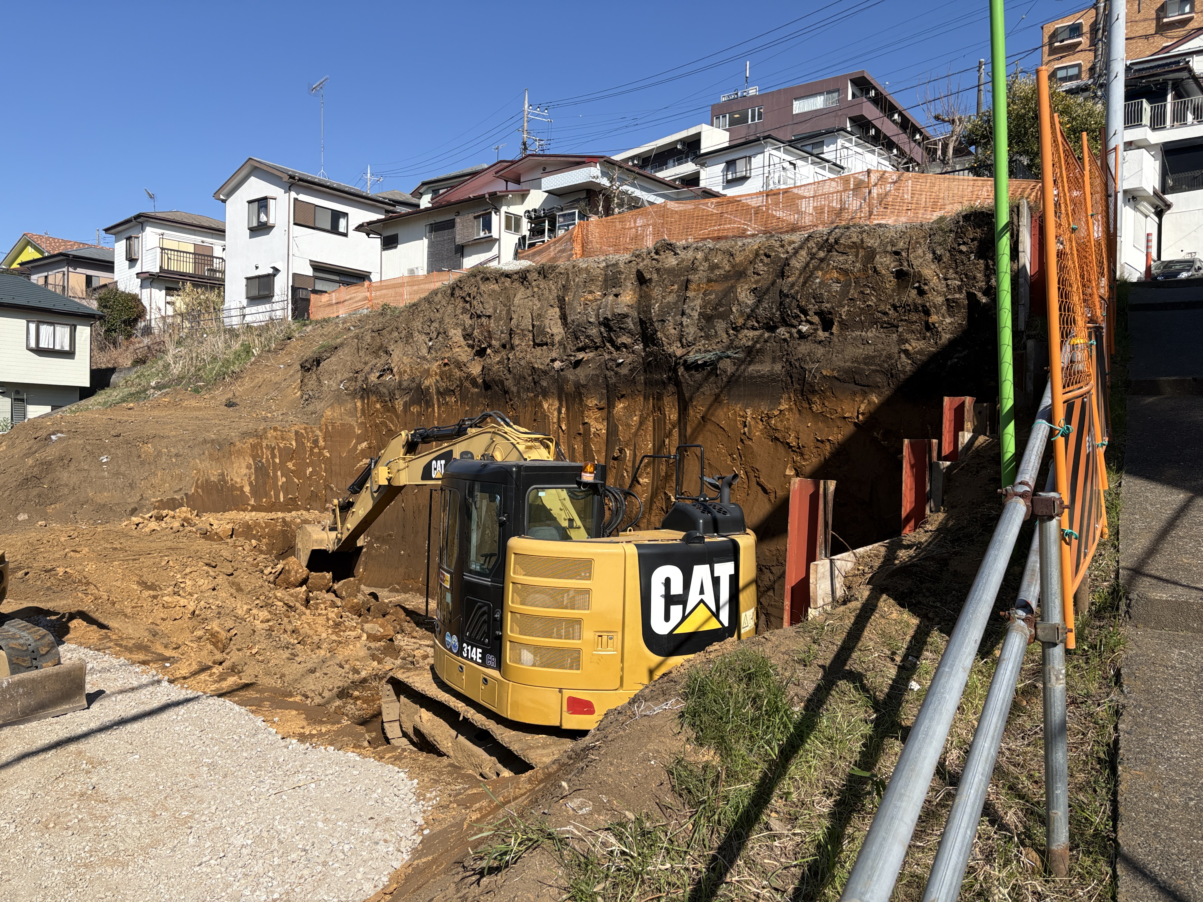 入谷東３丁目 - 2